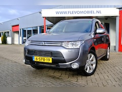 Mitsubishi Outlander - 2.0 PHEV Instyle Aut. Leder|Pano|LMV|Navi