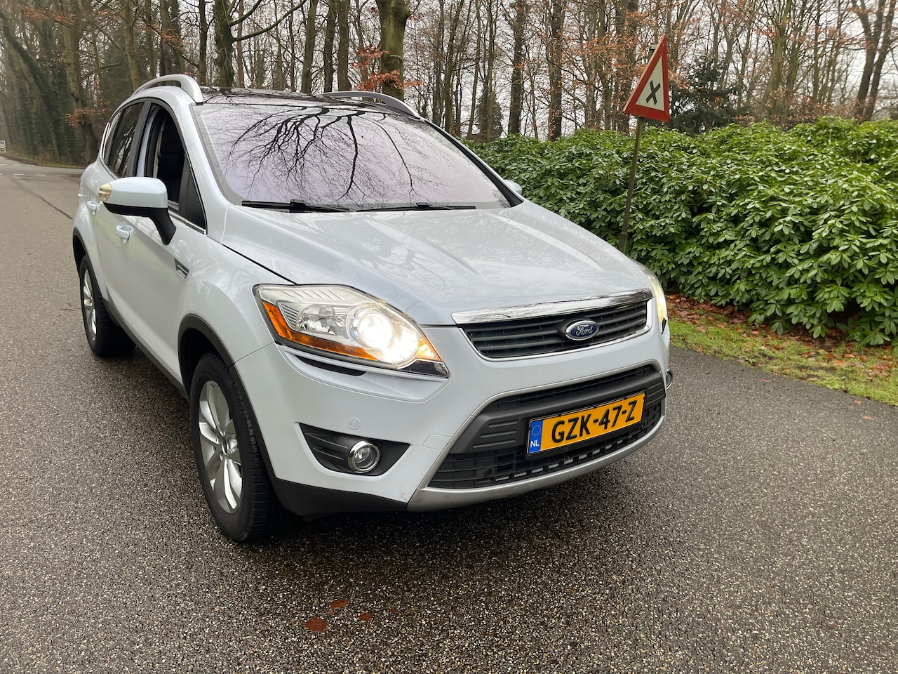 Ford Kuga - 2.5 20V Titanium Youngtimer - AutoWereld.nl