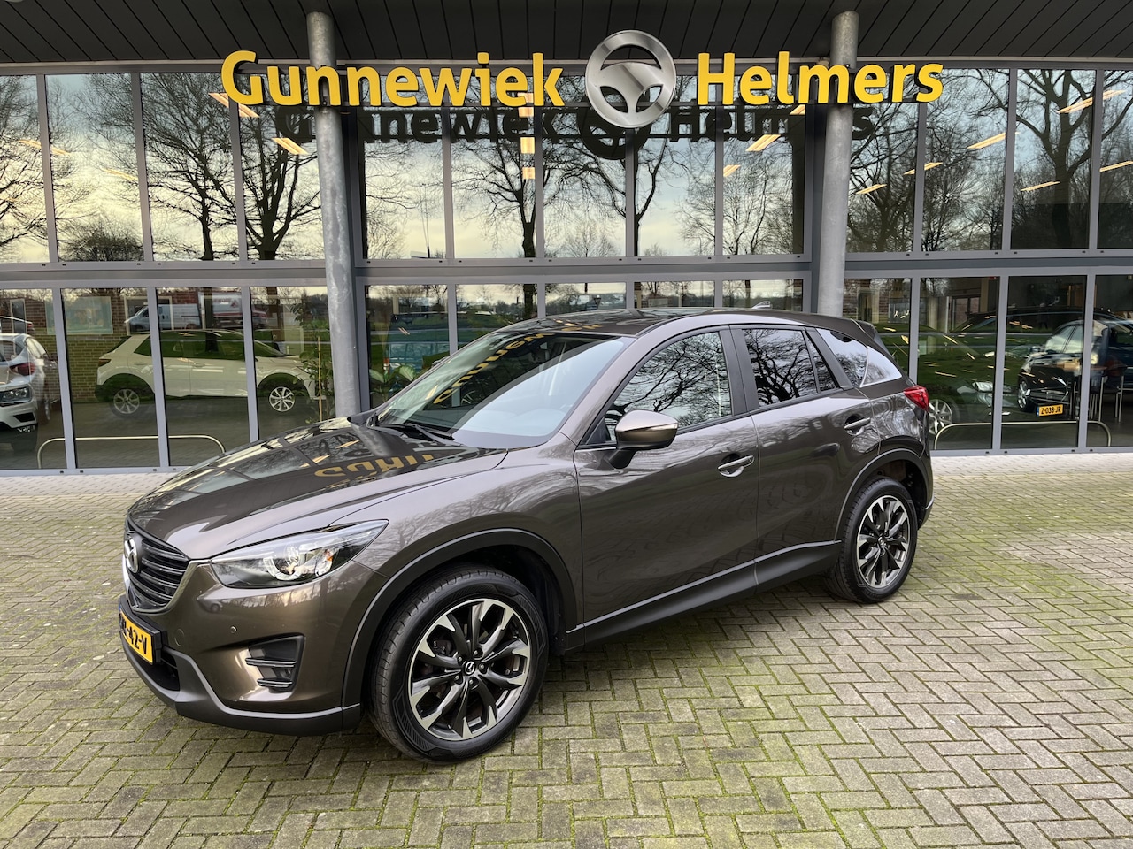 Mazda CX-5 - 2.0 SkyActiv-G 165 GT-M Line 2WD | CRUISE CONTROL | CLIMATE CONTROL | LED | BLUETOOTH | NA - AutoWereld.nl