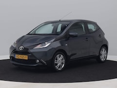 Toyota Aygo - 1.0 VVT-i 5-Deurs X-Play | CAMERA | CARPLAY