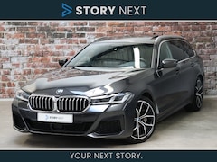 BMW 5-serie Touring - 530i High Executive M Sport Pakket Automaat / Trekhaak / Panoramadak / Harman Kardon / Act