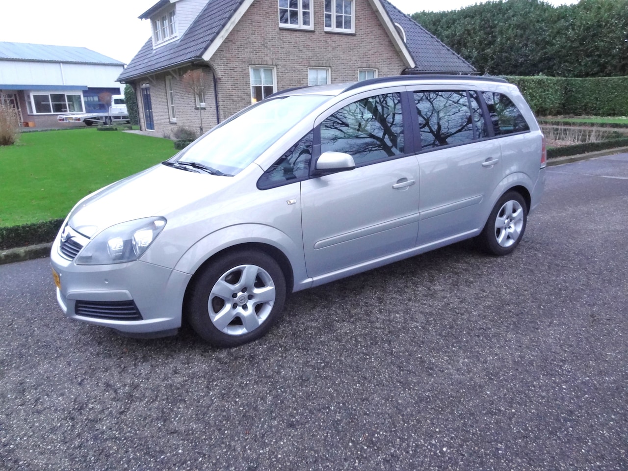 Opel Zafira - 2.2 Enjoy Autopas 151518km airco 7 persoons Parkeersensor Apk - AutoWereld.nl