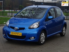 Toyota Aygo - 1.0-12V Dynamic Blue 5DRS NAP/AIRCO/APK 2026