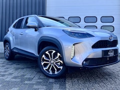 Toyota Yaris Cross - 1.5 Hybrid Business Plus/luxe uitvoering/TEAM D/Camera/LED/ KEY less