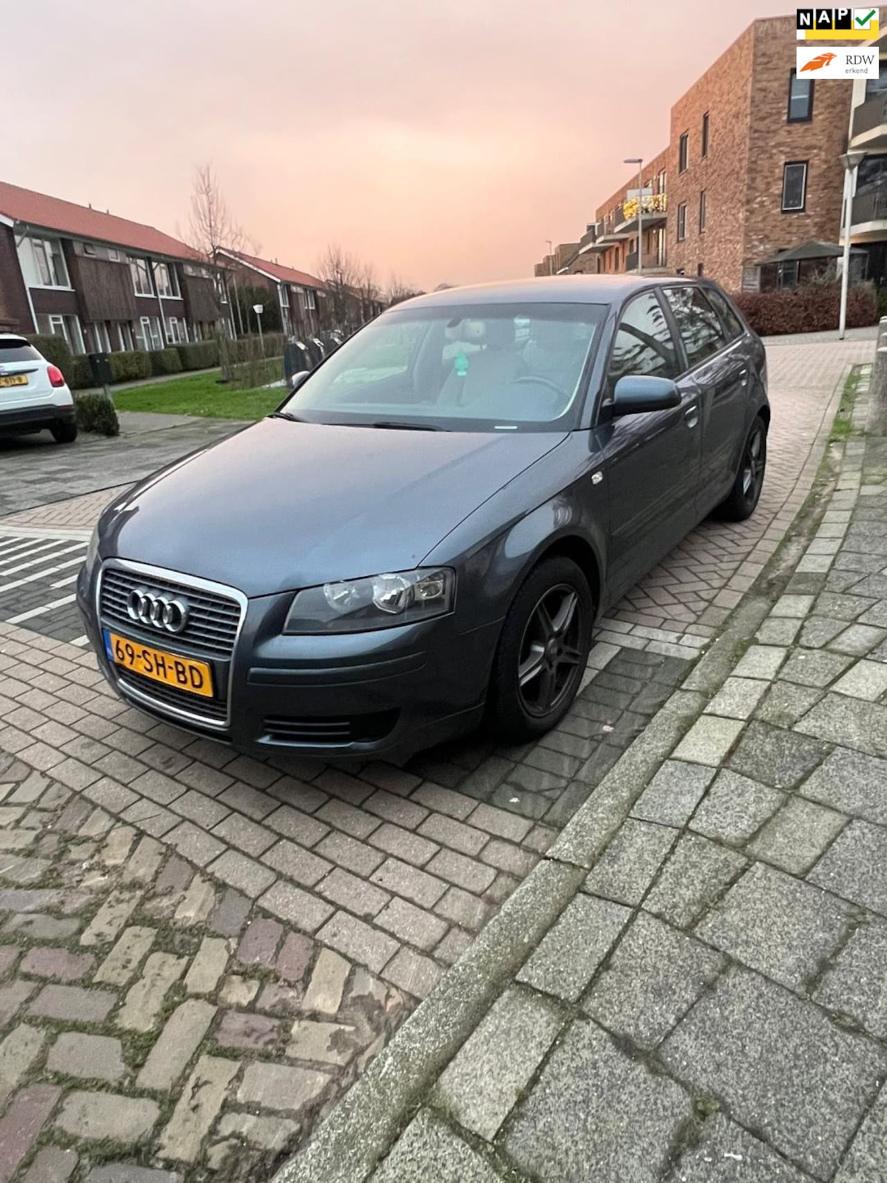 Audi A3 Sportback - 2.0 FSI Ambiente 2.0 FSI Ambiente - AutoWereld.nl