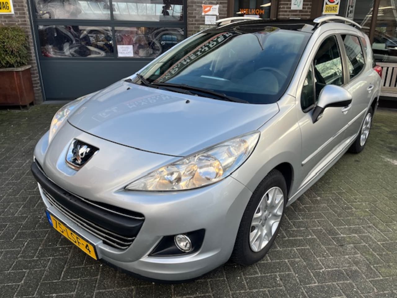 Peugeot 207 SW - 1.6 16V AUTOMAAT - AutoWereld.nl