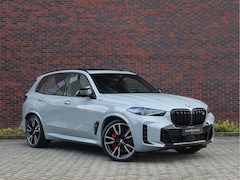 BMW X5 - M60i xDrive *Vierwielsturing*Pano*Trekhaak*HUD