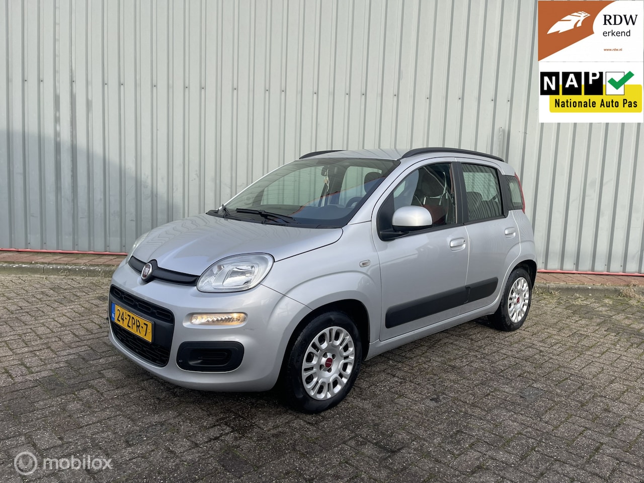 Fiat Panda - 0.9 Twinair 2013 Grijs 133DKM | AIRCO| APK | BOEK - AutoWereld.nl