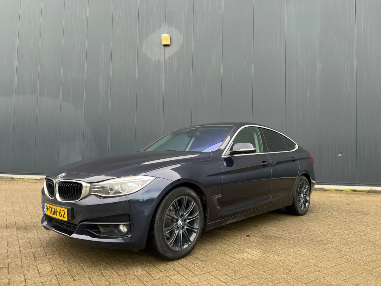 BMW 3-serie Gran Turismo - 320i High Executive 320i High Executive - AutoWereld.nl