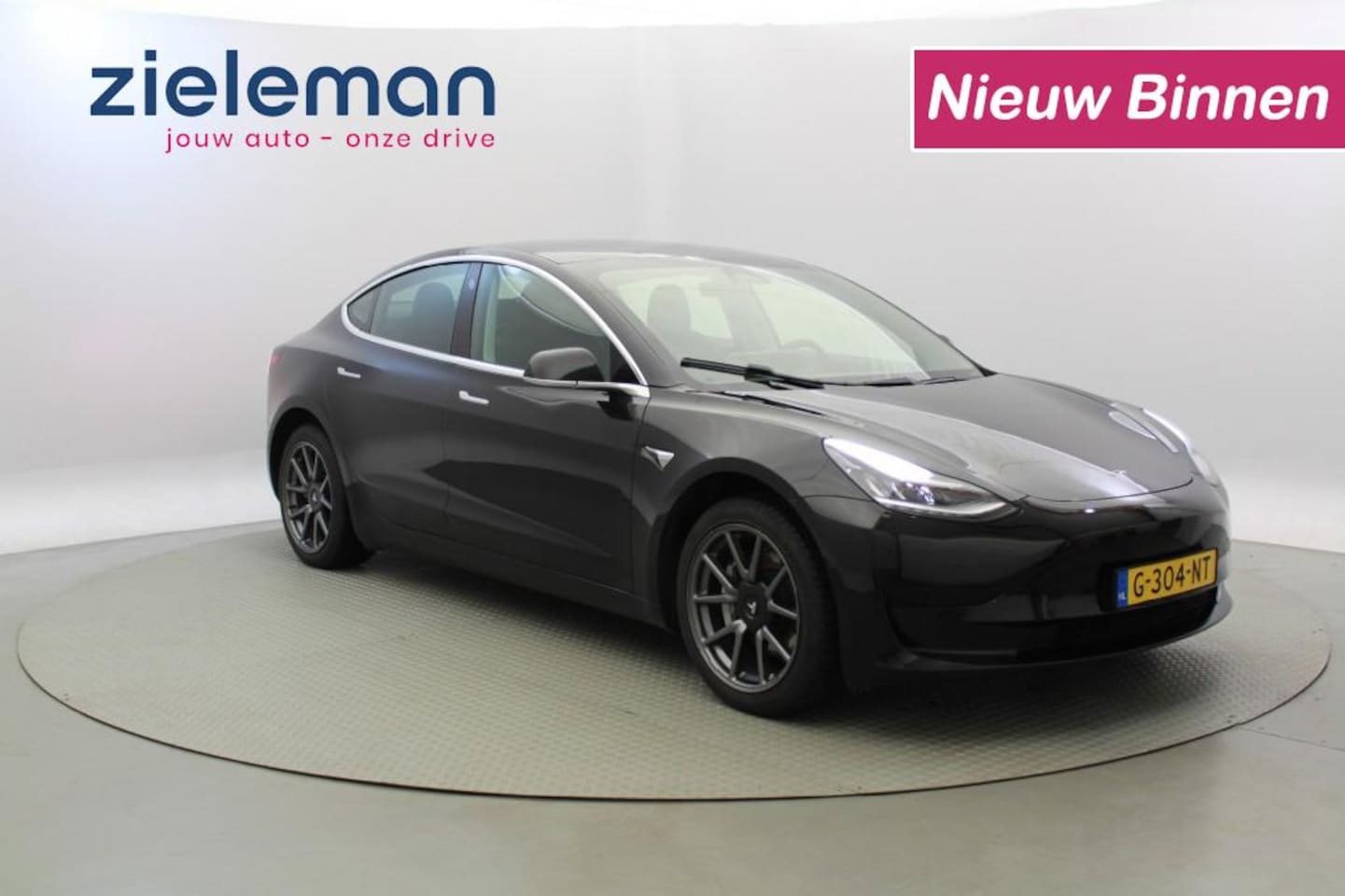 Tesla Model 3 - Standard RWD Plus 60 kWh - Panorama, Leer, Camera - AutoWereld.nl