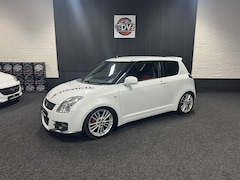 Suzuki Swift - 1.6 Sport CLIMAT, STL VERW, GROOT SCHERM, 17 INCH VELGEN