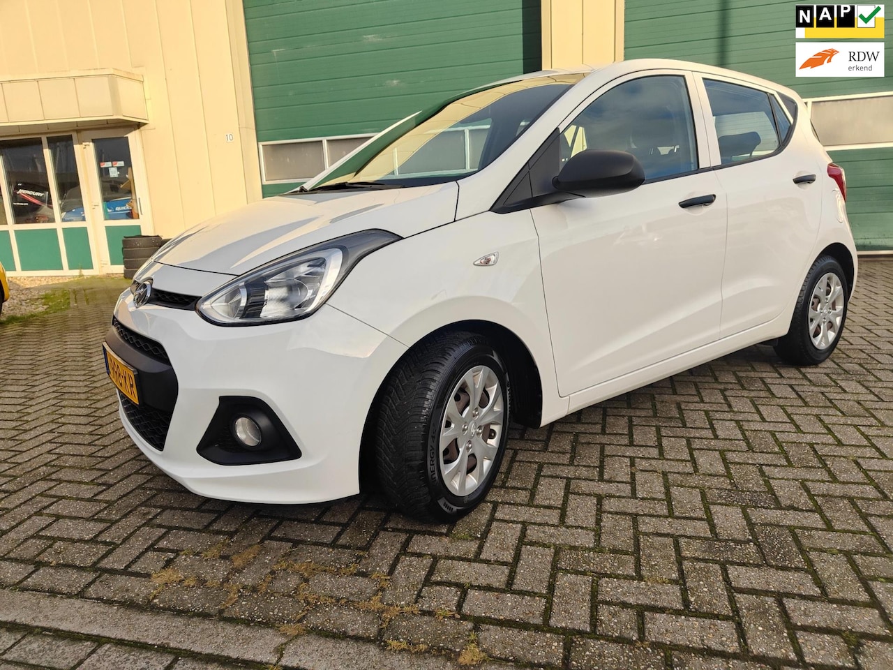 Hyundai i10 - 1.0i i-Drive Airco - AutoWereld.nl