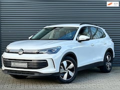 Volkswagen Tiguan - 1.5 TSI Life Business | Zwenkbare trekhaak | Blind spot | Navi | Carplay | ACC | LED