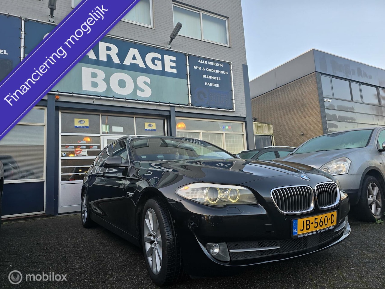 BMW 5-serie Touring - 523i High Executive / Head up / Soft close - AutoWereld.nl