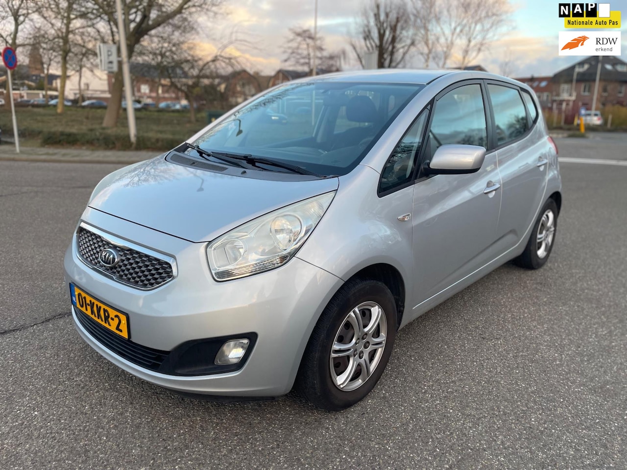 Kia Venga - 1.4 CVVT X-tra / airco / cruise.control / elek.ramen / deurvergrendeling / elek.pakket / h - AutoWereld.nl