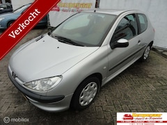 Peugeot 206 - 1.1 Pop' Art