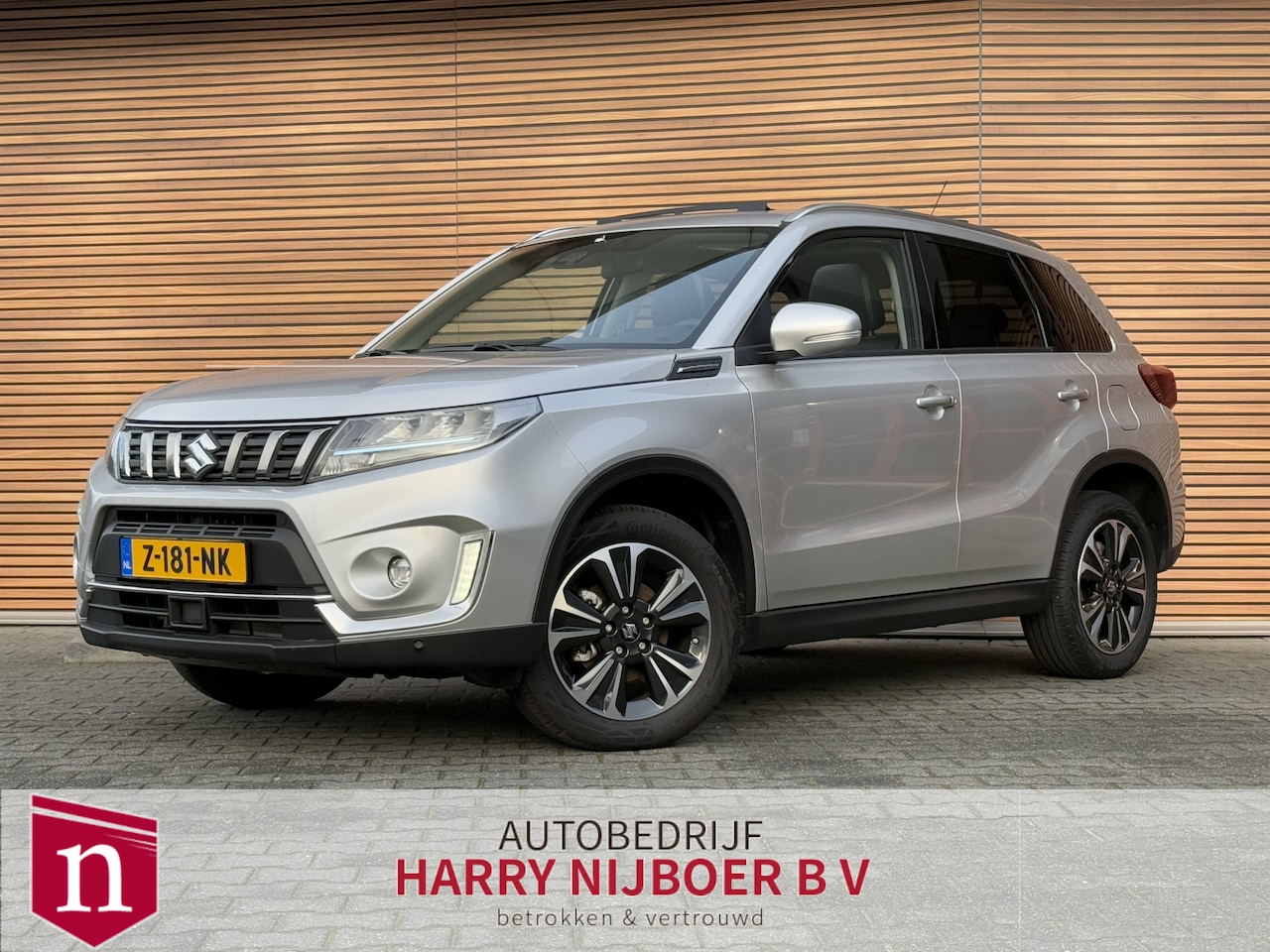 Suzuki Vitara - 1.5 Hybrid Style Navi / Panodak / Adpt Cruise / Camera / Led enz enz - AutoWereld.nl