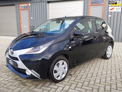 Toyota Aygo - 1.0 VVT-i x-play | CAMERA | CARPLAY