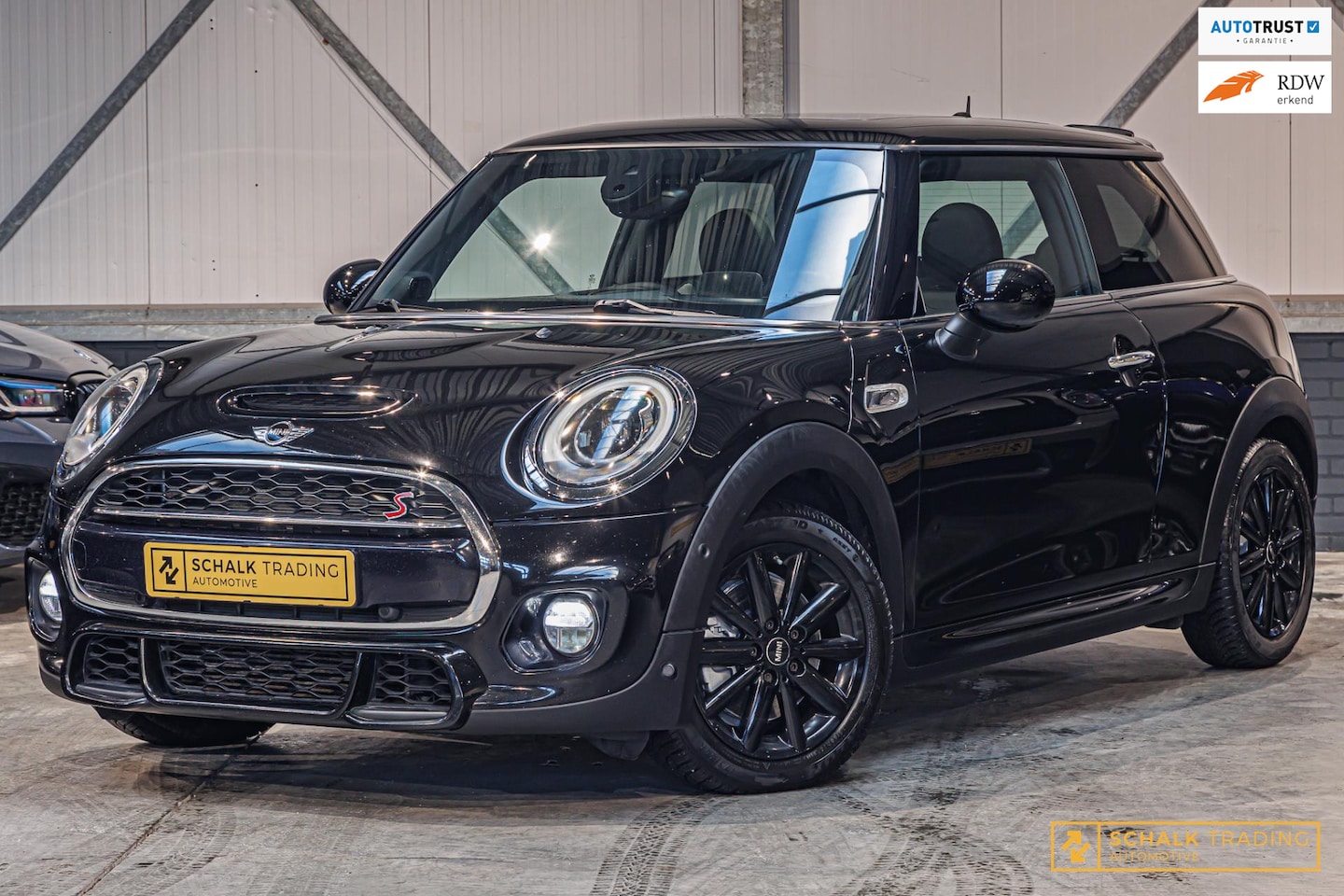 MINI John Cooper Works - 2.0 S|JCW|Pano|Cam|H&K|HUD|Navi-XL|Acc - AutoWereld.nl