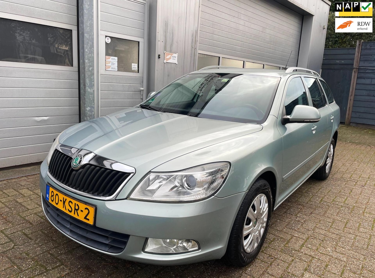 Skoda Octavia Combi - 1.4 TSI 2010-NAP-Airco-Cruise-Nieuw APK - AutoWereld.nl