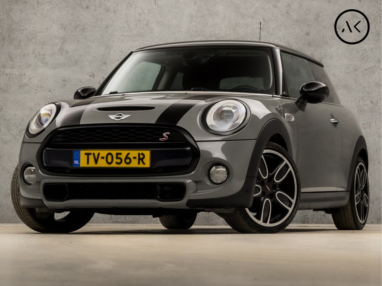 MINI Cooper S - Mini 2.0 Chili 192Pk (GROOT NAVI, CLIMATE, STOELVERWARMING, LEDER/ALCANTARA, LED KOPLAMPEN - AutoWereld.nl