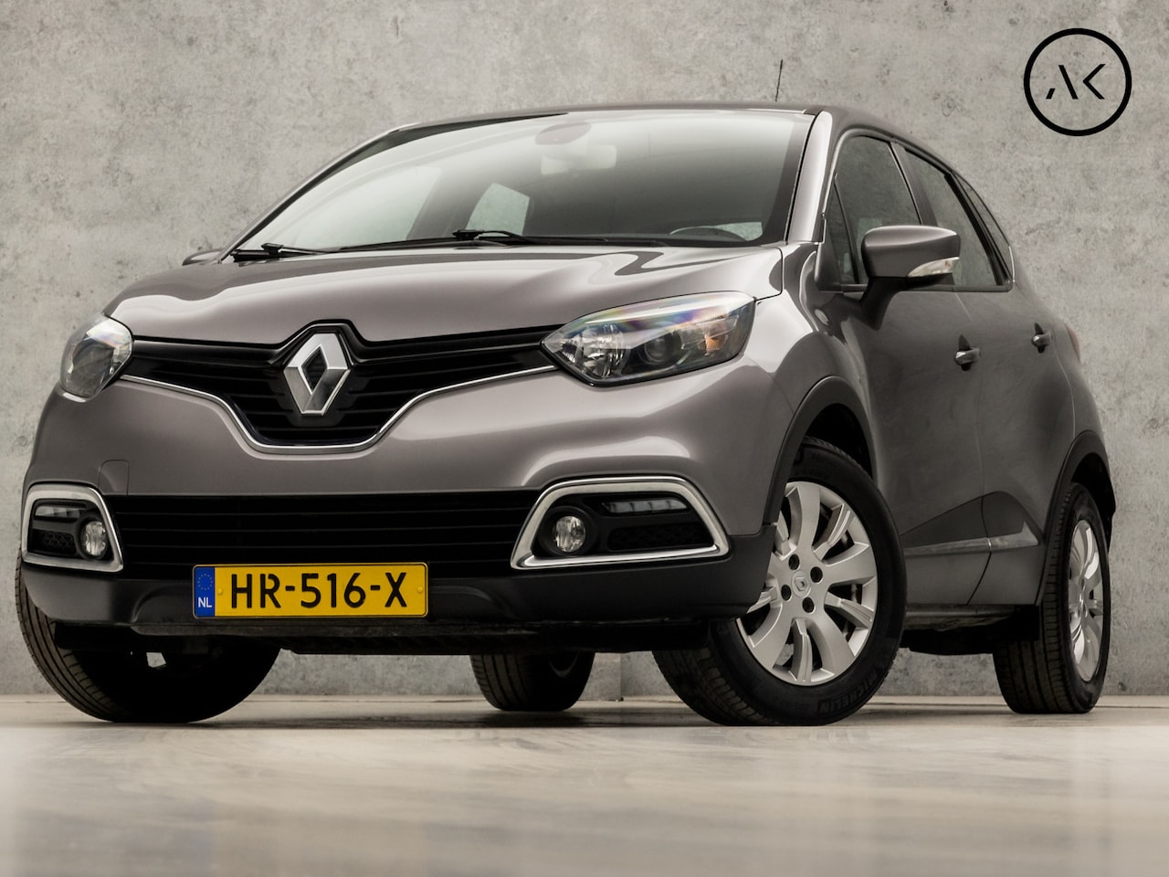 Renault Captur - 0.9 TCe Expression (CLIMATE, CRUISE, NIEUWE APK, LM VELGEN, SPORTSTOELEN, BLUETOOTH, KEYLE - AutoWereld.nl