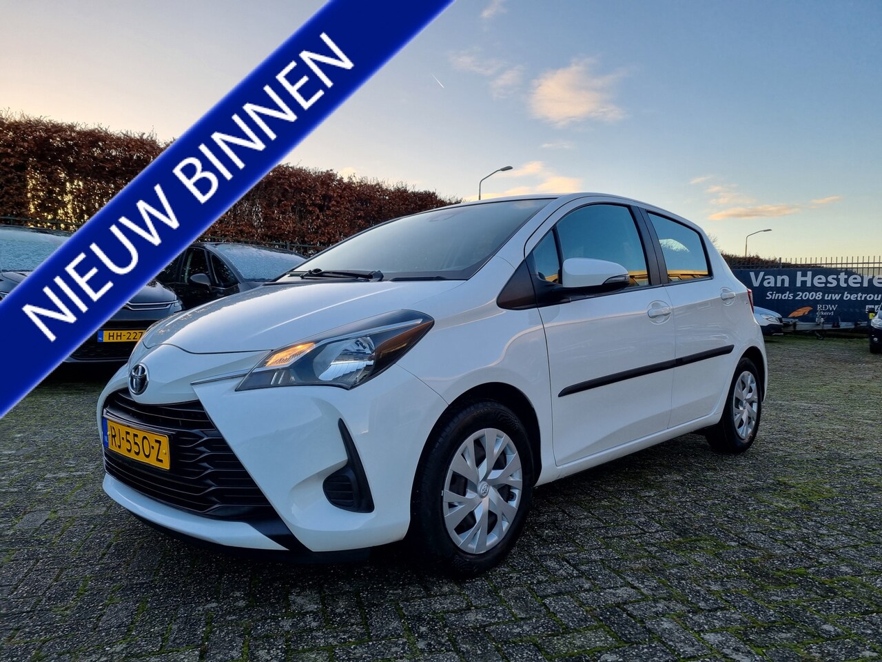 Toyota Yaris - 1.0 VVT-i Comfort ✅1e EIGENAAR ✅DEALER ONDERHOUDEN - AutoWereld.nl