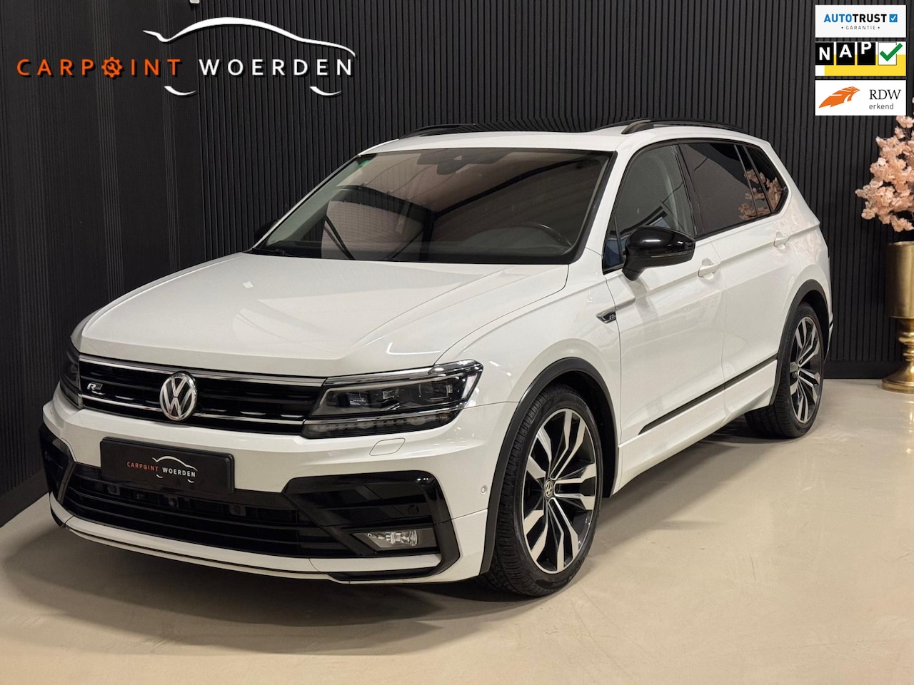 Volkswagen Tiguan Allspace - 1.5 TSI R-LINE 7p. | PANO | LED | DYNAUDIO | VOL! - AutoWereld.nl