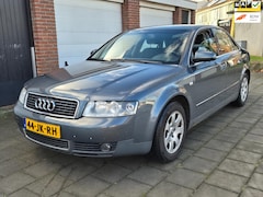 Audi A4 Limousine - 2.0 Exclusive zeer nette auto *2e Eig