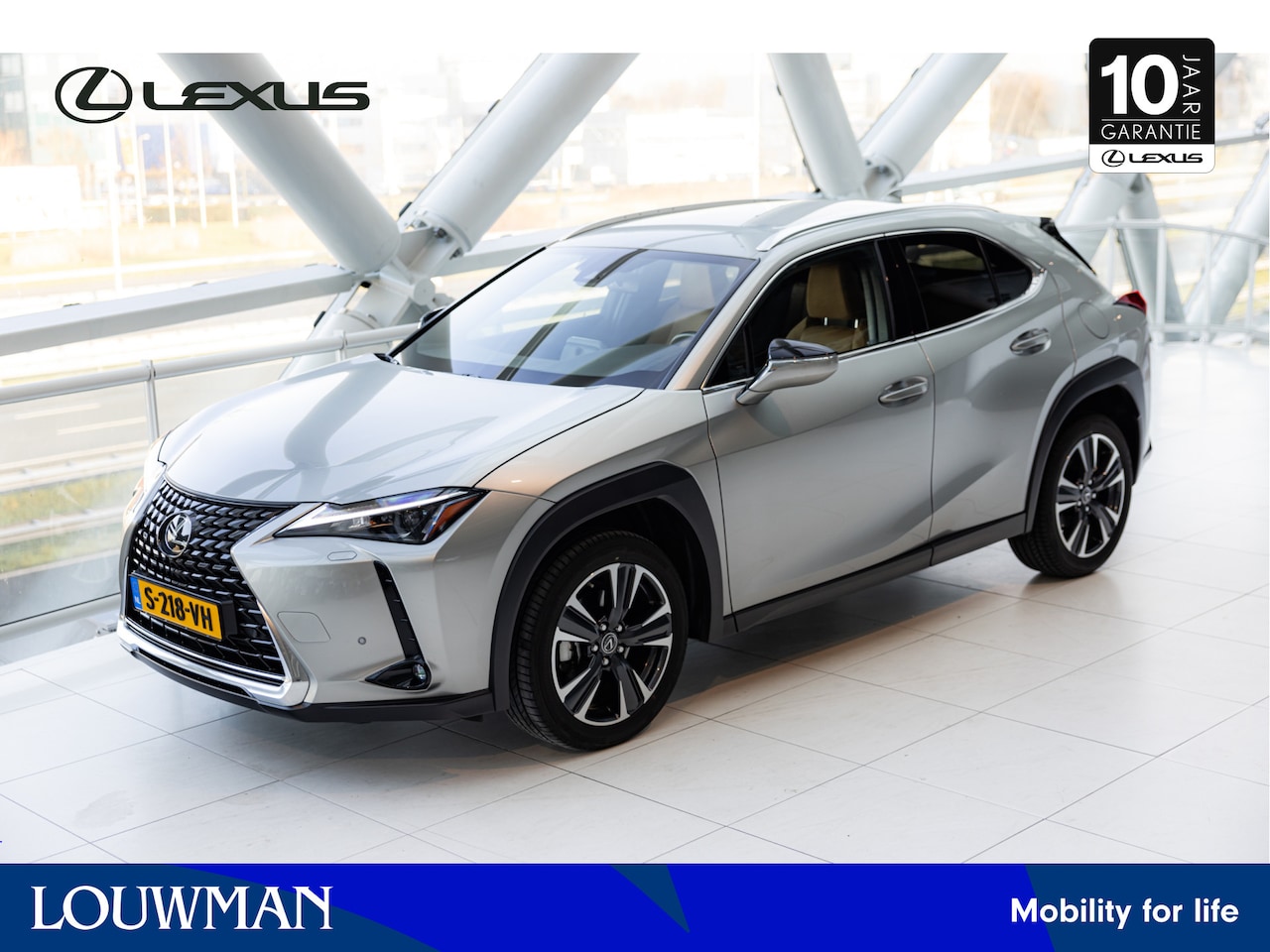 Lexus UX - 250h Business Line | Apple Carplay | Keyless | Adaptieve Cruise Control | - AutoWereld.nl