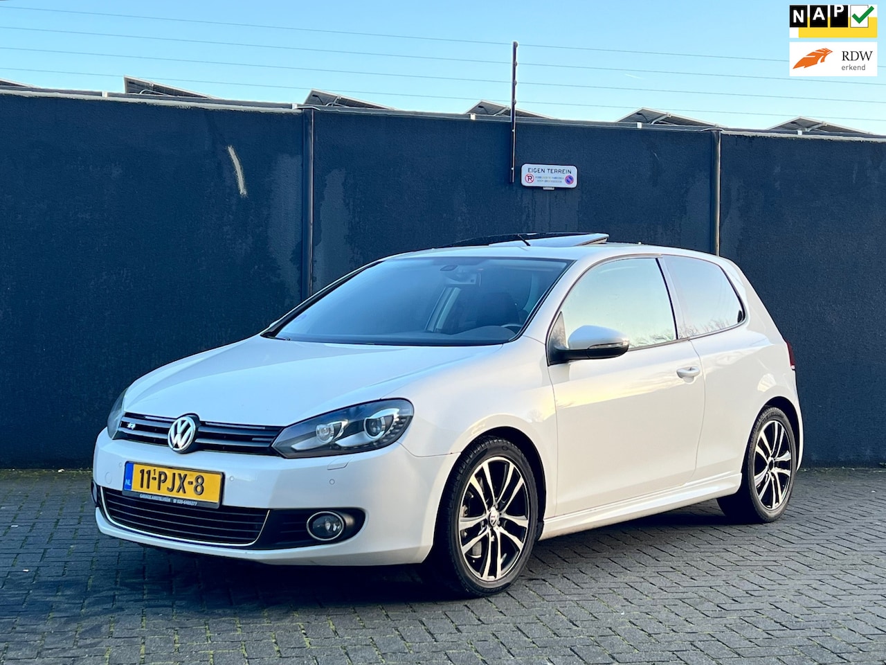 Volkswagen Golf - 1.4 TSI Highline bj.2011 R-Line|Autom|Navi|Opendak|Nap. - AutoWereld.nl