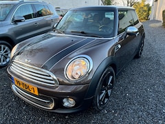 MINI Cooper - 1.6 10 Years II LEDER NAVI