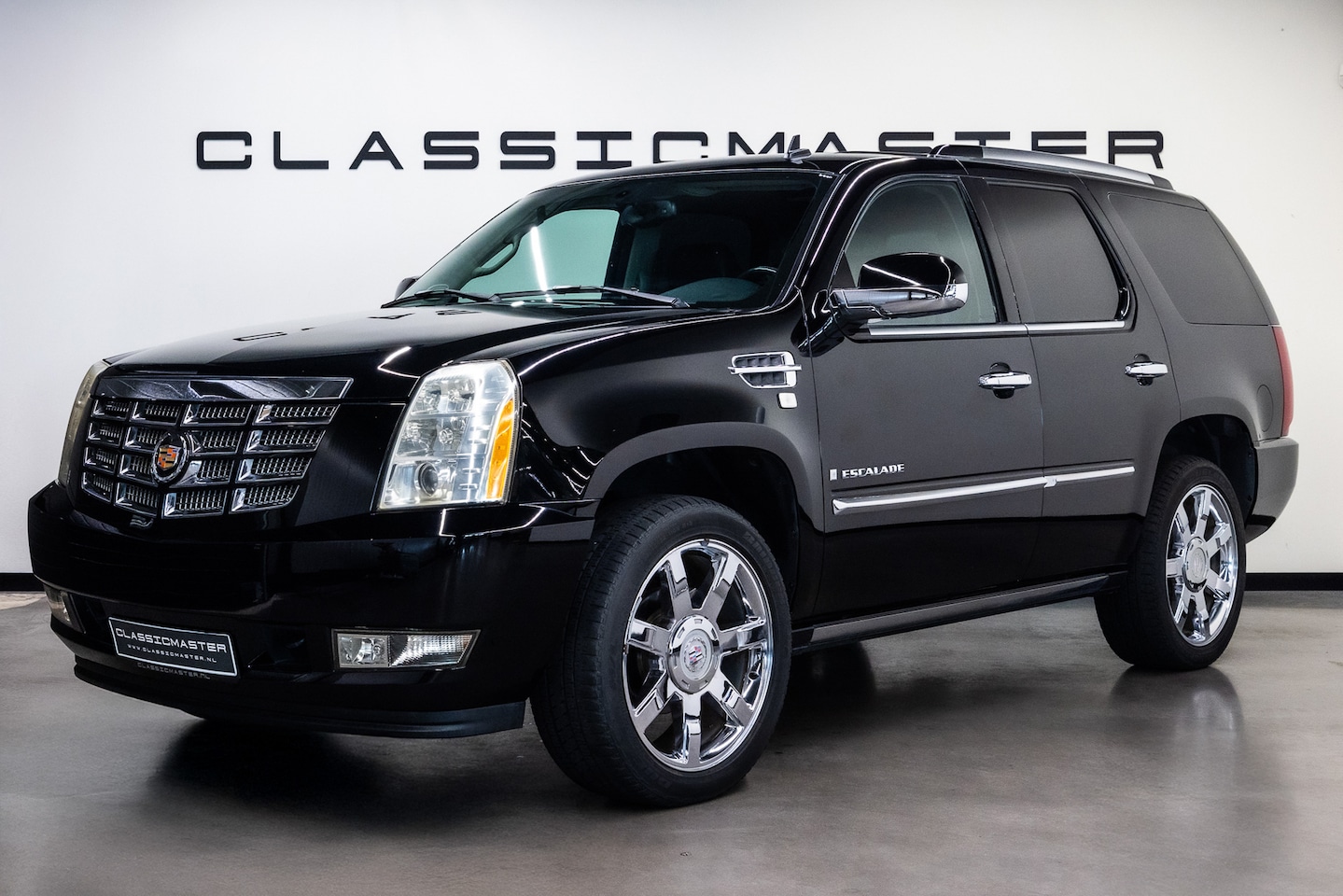 Cadillac Escalade - 6.2 V8 Sport Luxury Btw auto, Fiscale waarde € 12.000,- (€ 27.231.40 Ex B.T.W) 7 Persoonsu - AutoWereld.nl