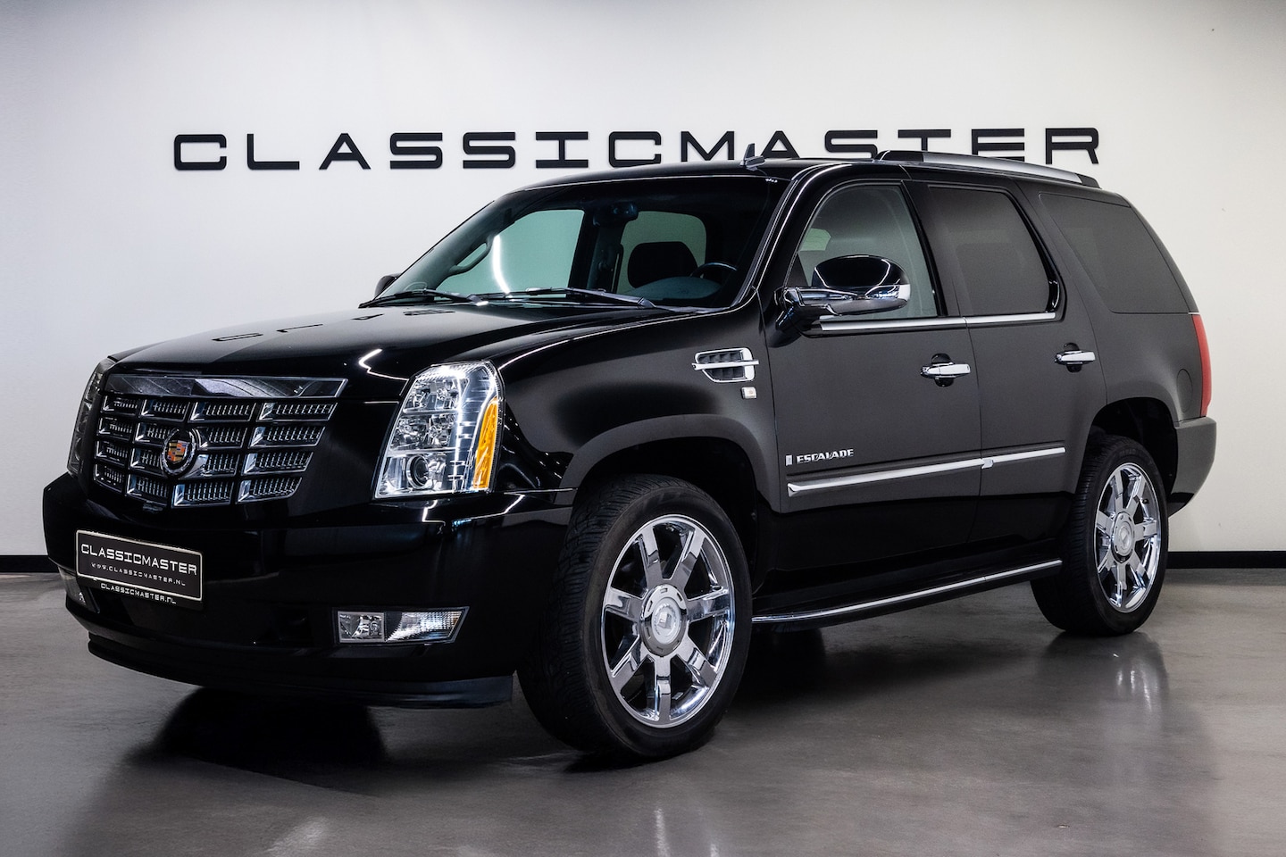 Cadillac Escalade - 6.2 V8 Sport Luxury 7 Persoons uitvoering - AutoWereld.nl