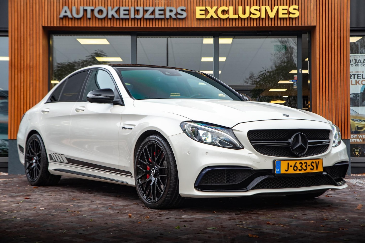 Mercedes-Benz C-klasse - AMG 63 Panoramadak Burmester Camera Stoelverw. - AutoWereld.nl