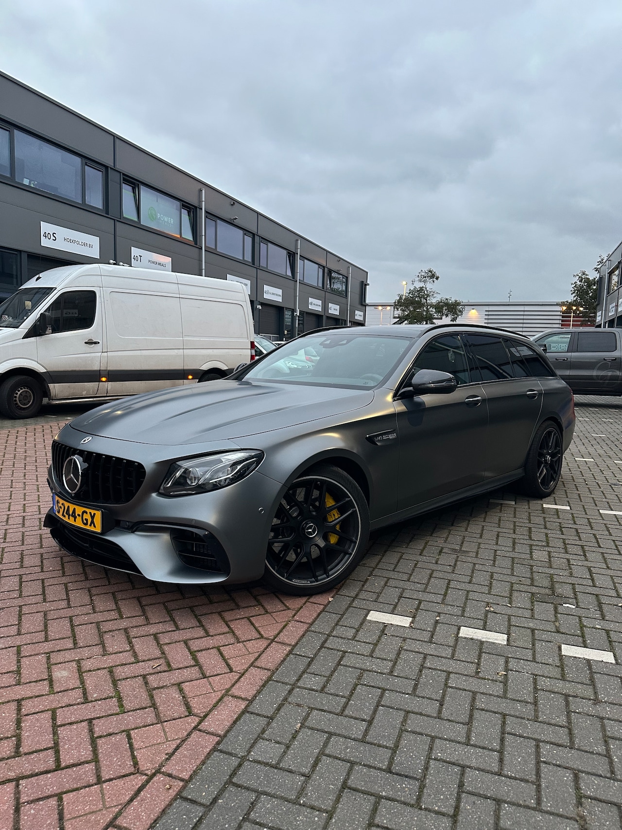 Mercedes-Benz E-klasse Estate - 63 S AMG 4MATIC Premium Plus - AutoWereld.nl