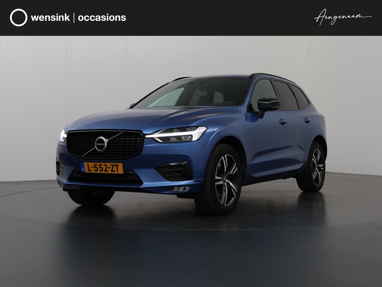 Volvo XC60 - 2.0 B4 R-Design | Trekhaak | Panoramadak | Harman-Kardon | Navigatie | DAB+ | Parkeercamer - AutoWereld.nl