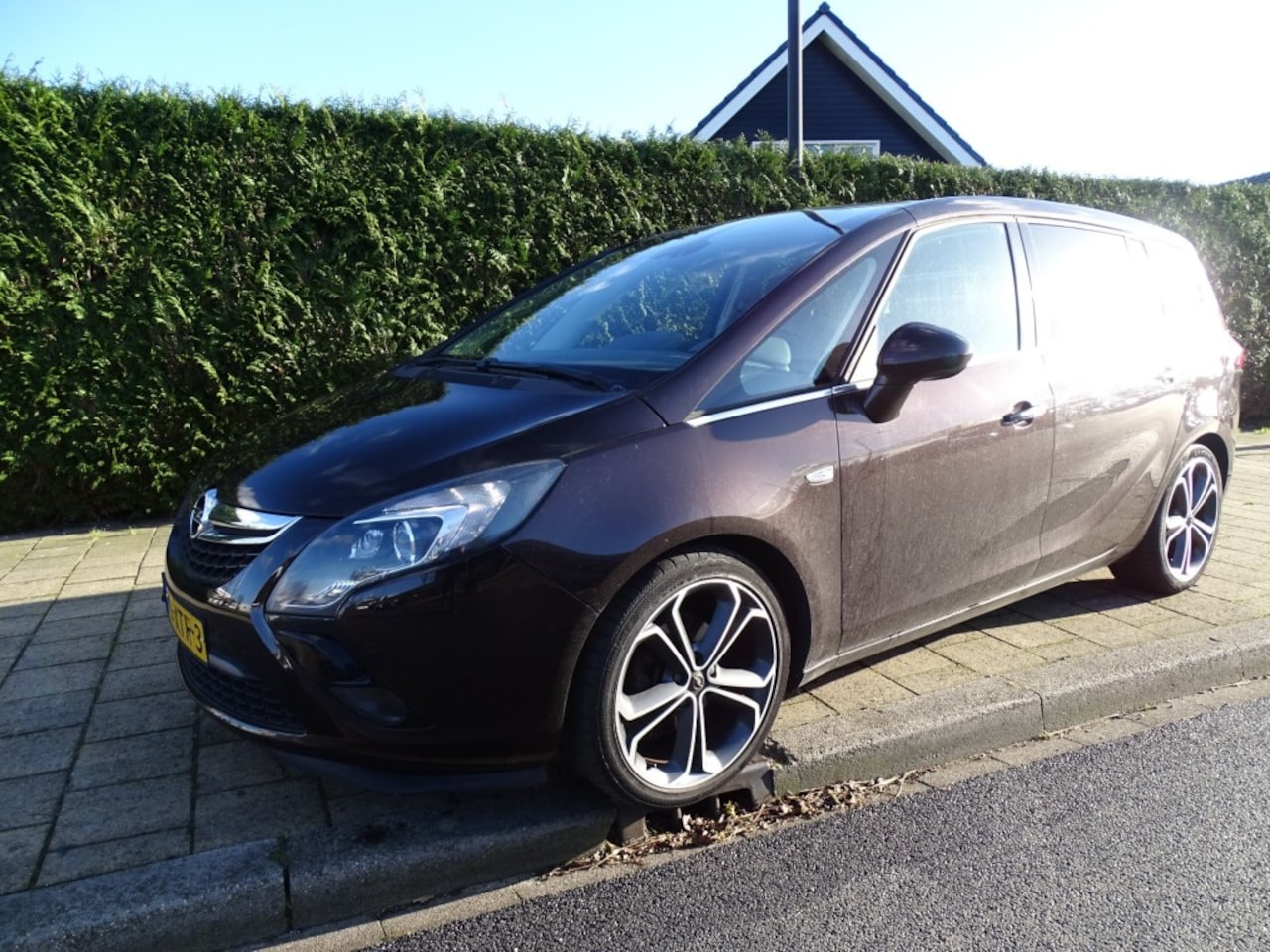 Opel Zafira - 1.4 i 140 pk COSMO 7Pers-Panodak -Navi-Blt-Usb/aux-Navi-Clima-Pd - AutoWereld.nl