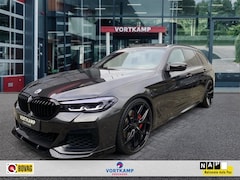 BMW 5-serie - 540I XDRIVE M SPORT VOSSEN/PANO-DAK/CAMERA/NAVI/LEDER/CARPLAY