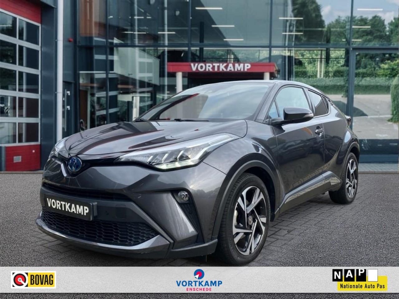 Toyota C-HR - 1.8 HYBRID BUSINESS PLUS CAMERA/NAVI/CRUISE - AutoWereld.nl