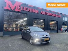 Hyundai i10 - 1.2I BJ. 2014 87 PK FIFA WORLD CUP EDITION WINTERPAKKET