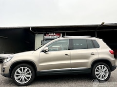 Volkswagen Tiguan - 2.0 TSI dsg aut 179pk 4motion sport&style - pano - xenon - led - dynaudio - leer - camera