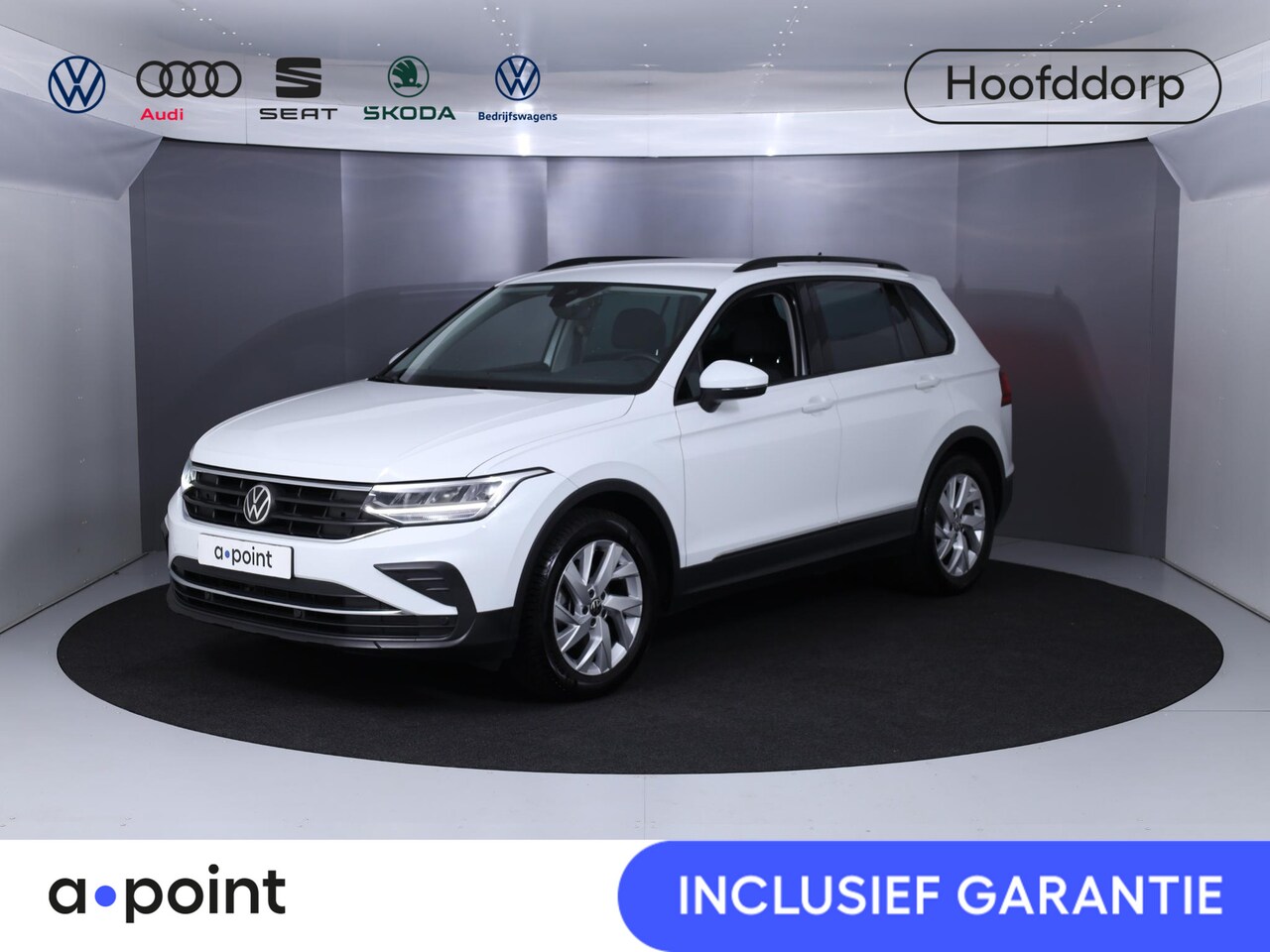 Volkswagen Tiguan - 1.5 TSI Life Business 150pk AUT| Digital display|Navi/18'LM-velgen| verw.voorstoelen - AutoWereld.nl