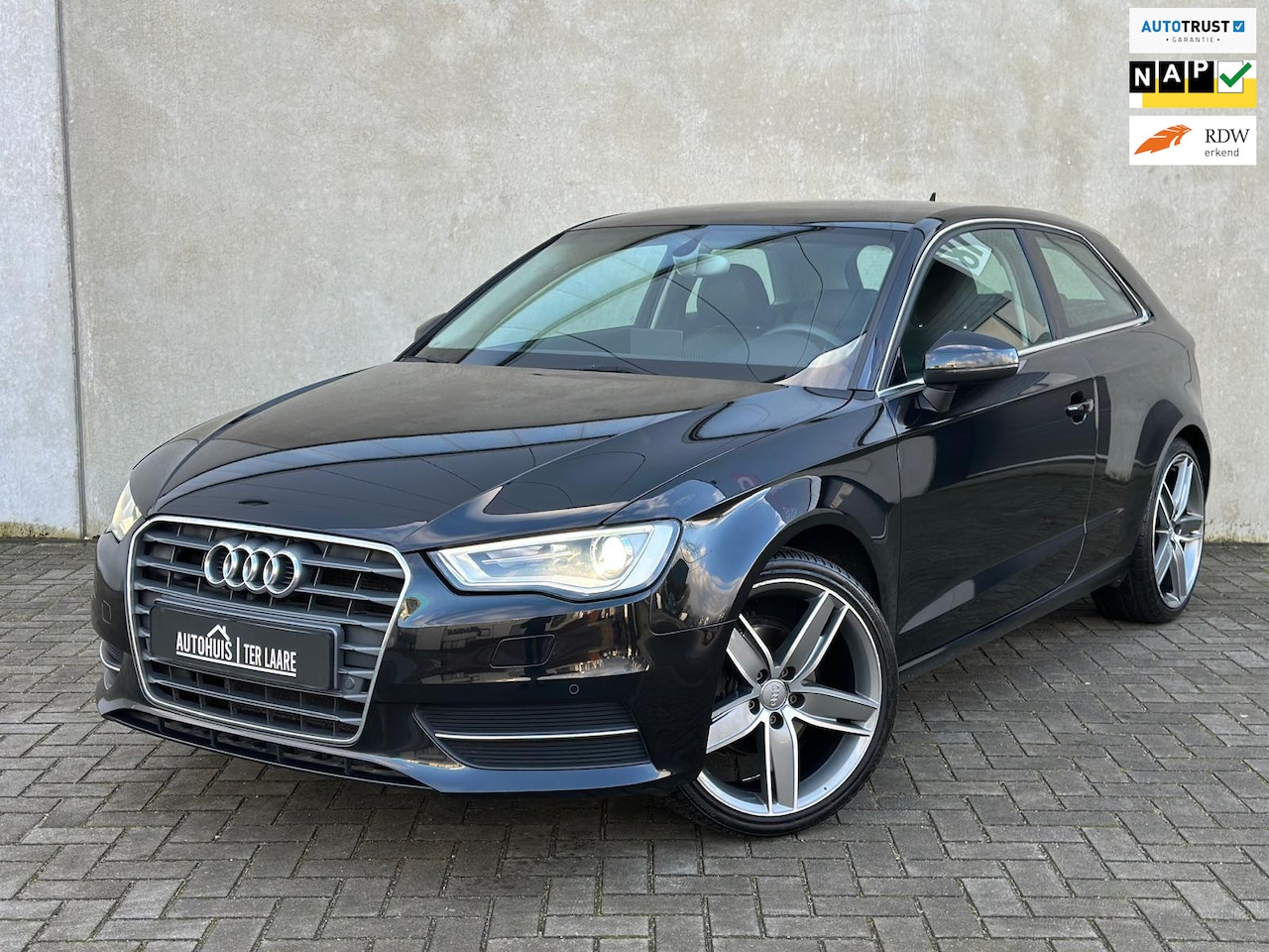 Audi A3 - 1.4 TFSI 19' S3 S-Line Half leder Trekh Navi Garantie - AutoWereld.nl