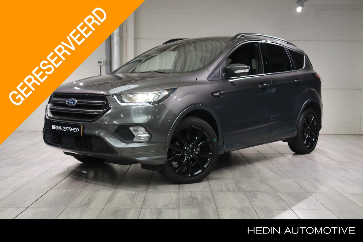 Ford Kuga - 1.5 EcoBoost 120pk ST-Line | Voorruitverwarming | 19" | Navigatie - AutoWereld.nl