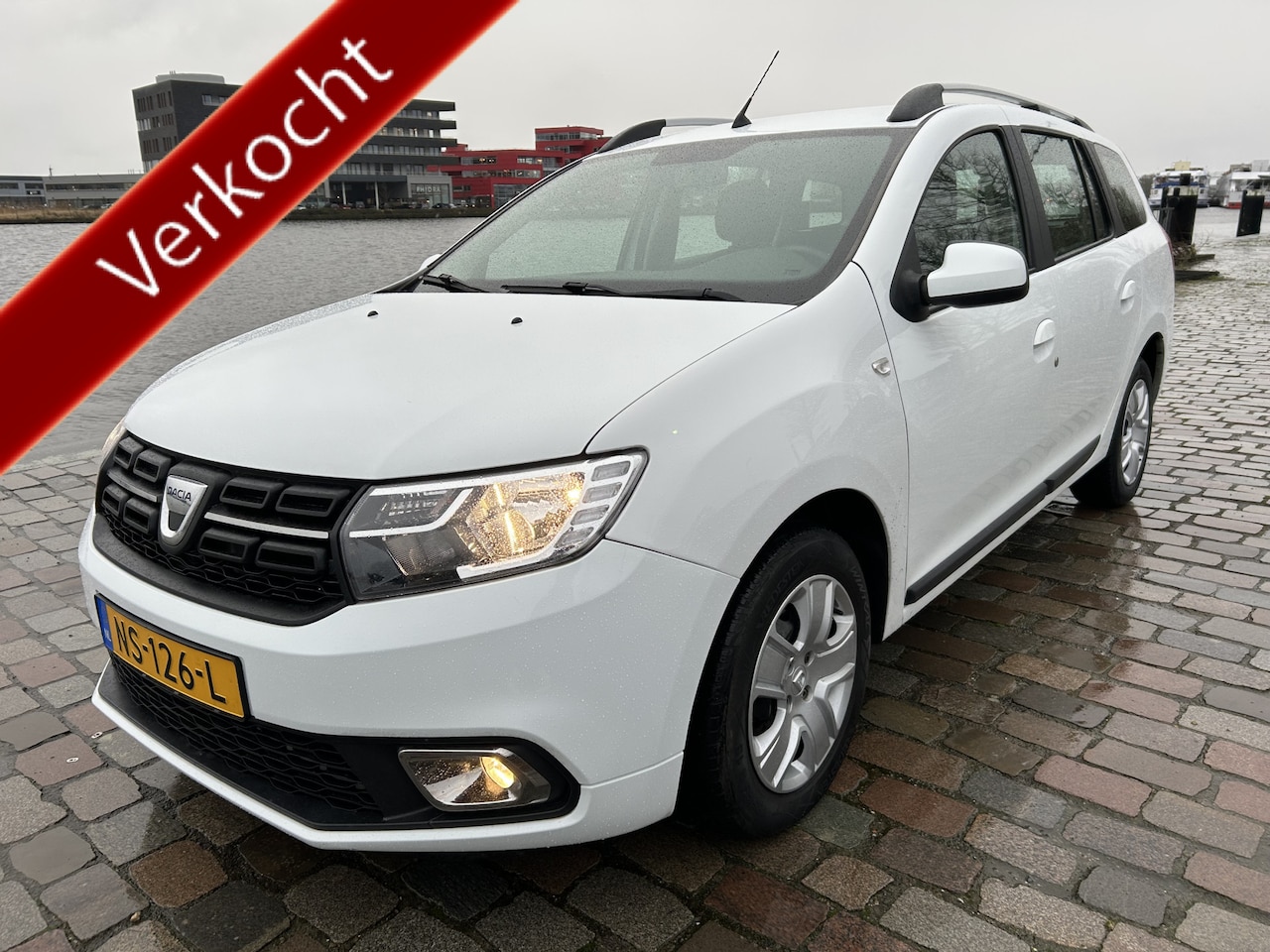 Dacia Logan MCV - 0.9 TCe Laureate automaat navi airco apk - AutoWereld.nl