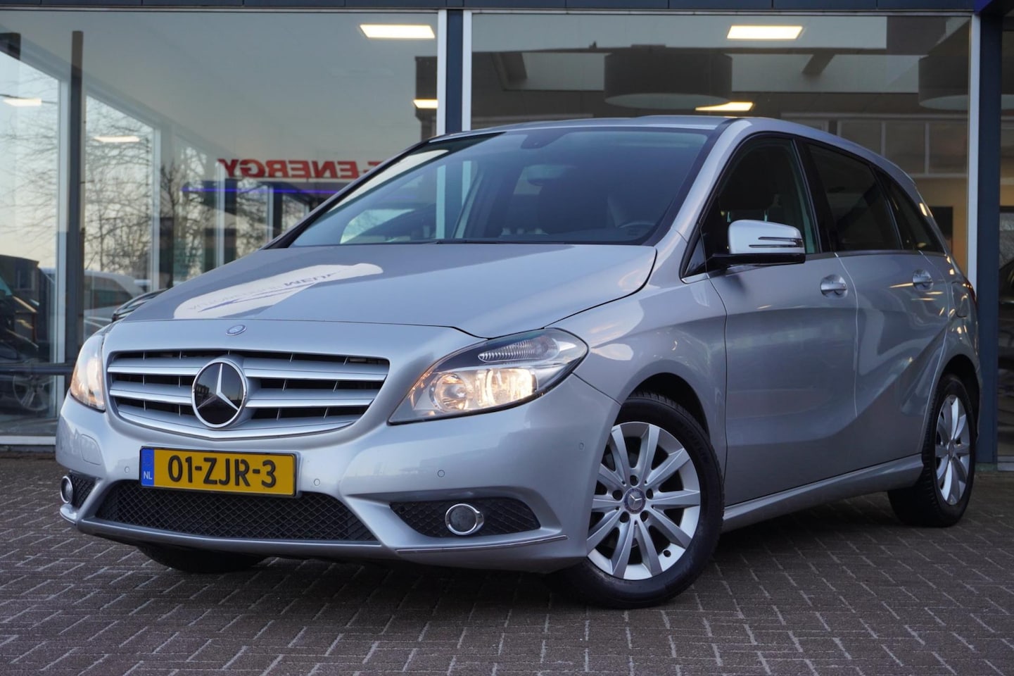 Mercedes-Benz B-klasse - 180 Ambition | Automaat | Navigatie | Airco | Elek. pakket | PDC | Vol opties | Inruil mog - AutoWereld.nl