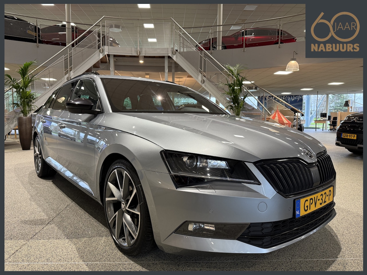 Skoda Superb Combi - 1.5 TSI ACT Sportline Business 1.5 TSI ACT Sportline Business, Adaptive, Keyless, Camera - AutoWereld.nl