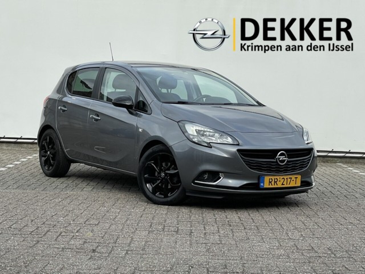 Opel Corsa - 1.4 Color Edition met Apple CarPlay, 16inch Velgen, Parkeersensoren - AutoWereld.nl