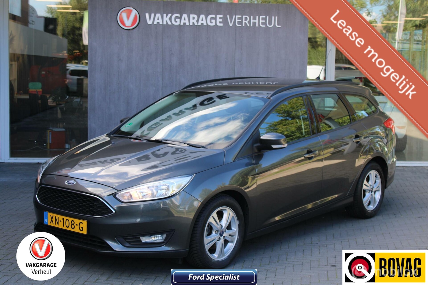 Ford Focus Wagon - 1.0 Titanium|125Pk|Navi|Boekjes - AutoWereld.nl